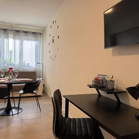 Casa Roez Bright Near Choruslife And Downtown *