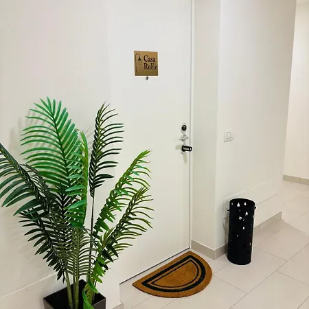 Casa Roez Bright Near Choruslife And Downtown Apartment